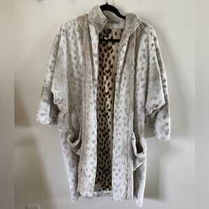 Staples Faux Fur Jacket with Pockets Small